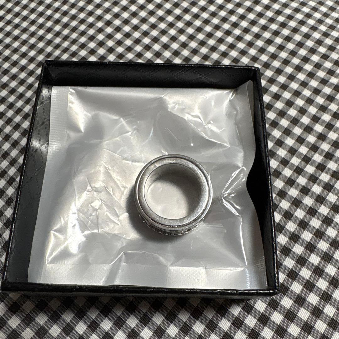 ストーン装飾歯車シルバーリング 10号と7号