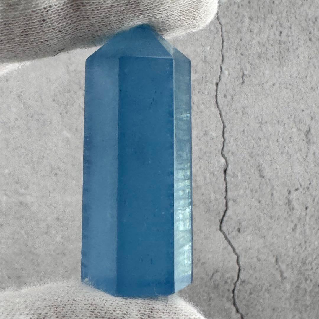 G-117アクアマリン六角ポイント　水色原石　天然石　パワーストーン