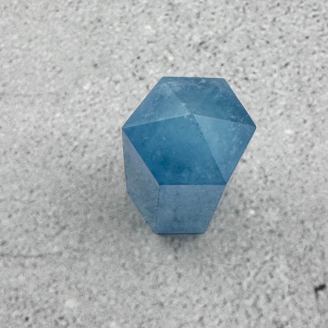 G-117アクアマリン六角ポイント　水色原石　天然石　パワーストーン