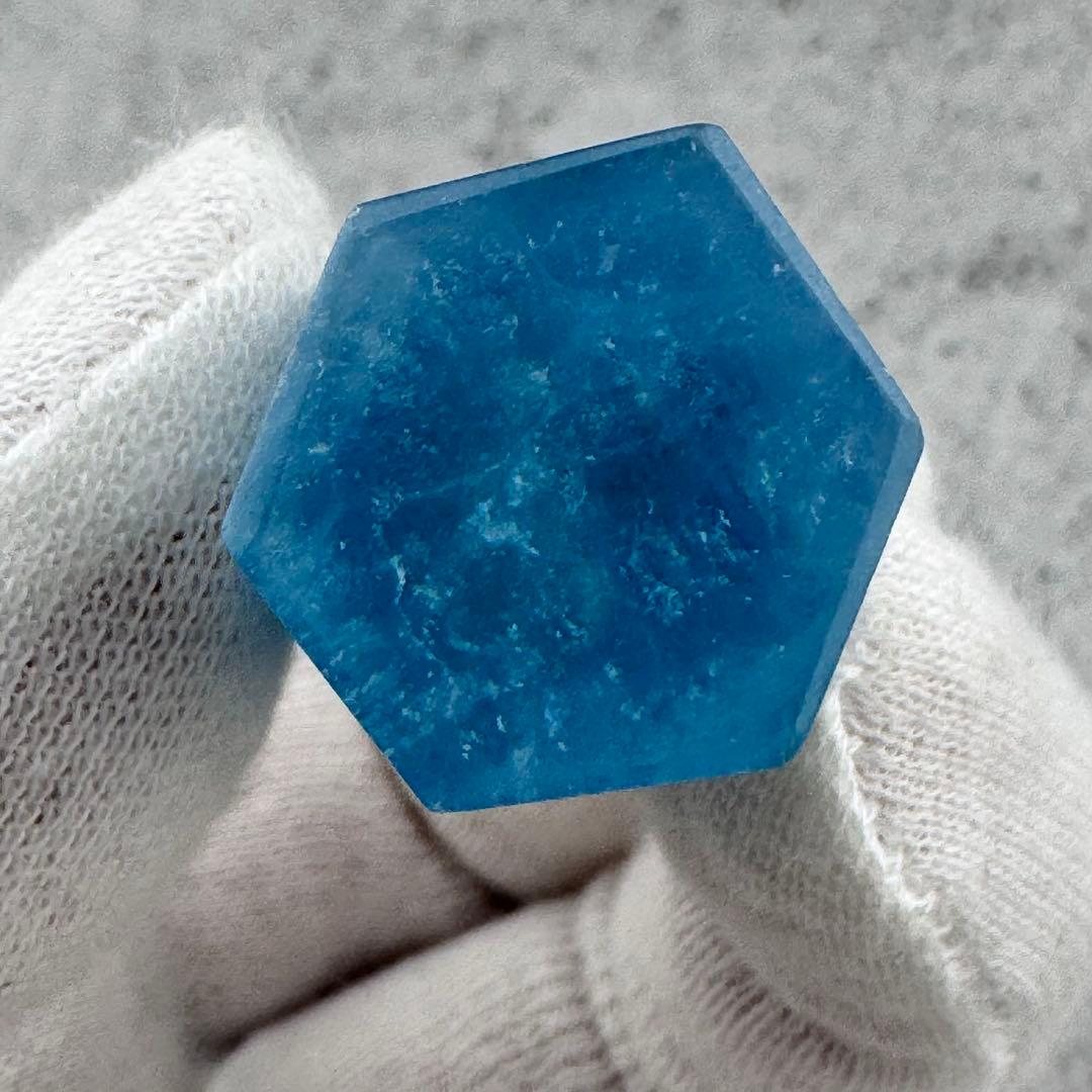 G-117アクアマリン六角ポイント　水色原石　天然石　パワーストーン
