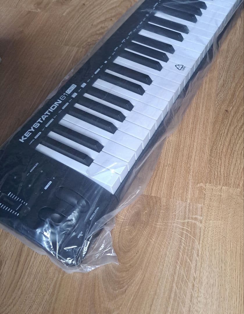モッドとピッチホイール訳あり M-Audio Keystation 61 MK3