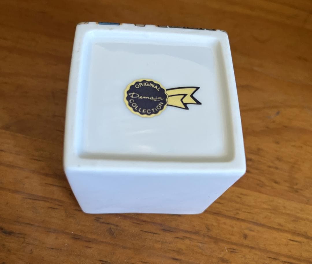 Demain ドマン 陶器製 ハウス 家 小物入れ インテリア 置物 - メルカリ