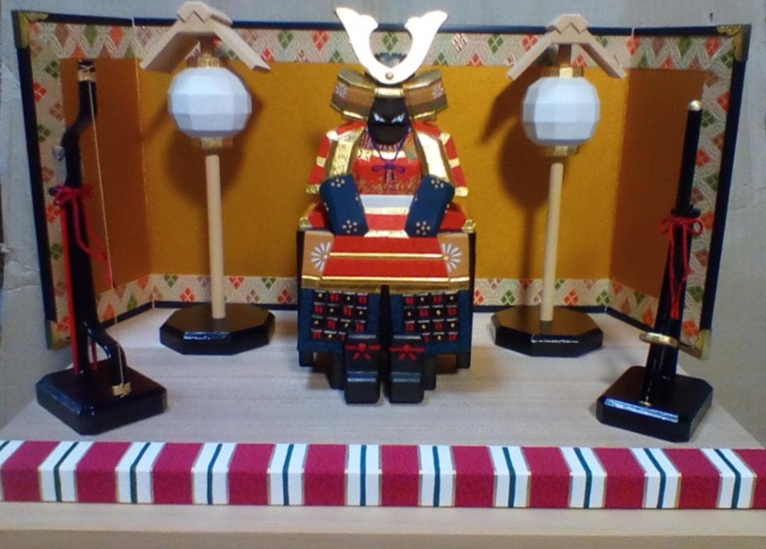 奈良一刀彫　五月人形「甲冑平飾」