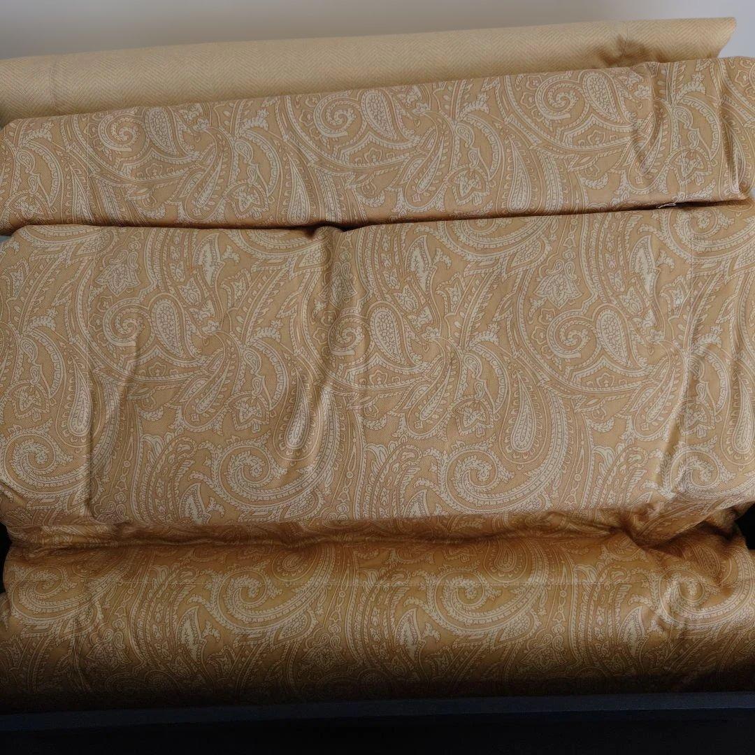 BURBERRY ペイズリー柄羽毛掛け布団 150×200cm