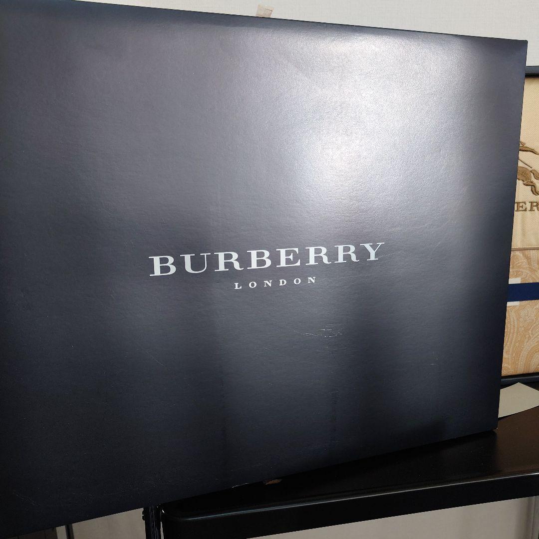 BURBERRY ペイズリー柄羽毛掛け布団 150×200cm