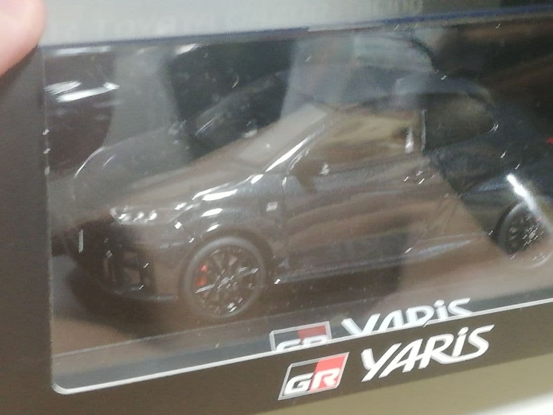 SALE&オマケ付】トヨタ GRYaris(前期) カラーサンプル ブラックP