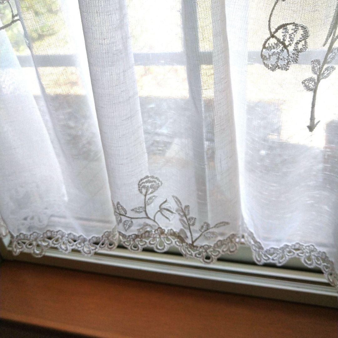 ラバレレ　『モリス・ケルムスコットツリー』シアーカフェカーテン・オーダー