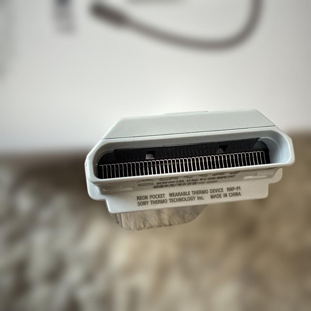 【美品】寒さ暑さ対策にもSONY REON POCKET PRO ネッククーラー