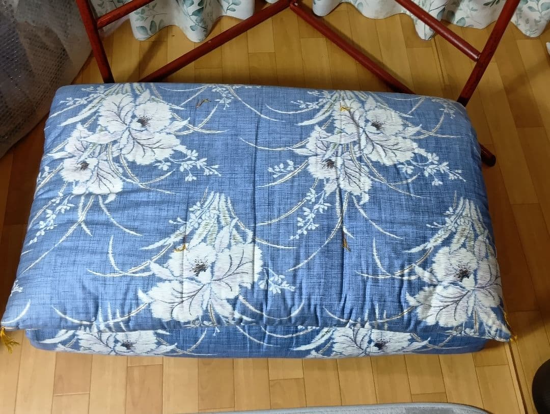 昭和　レトロ　モダン　敷き布団　花柄　青
