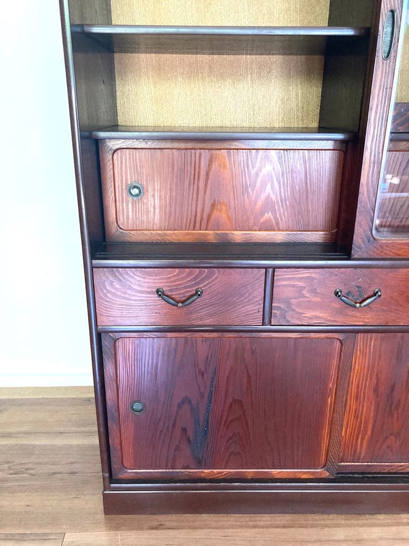 【連休sale】佇まい良さげな収納棚　食器棚