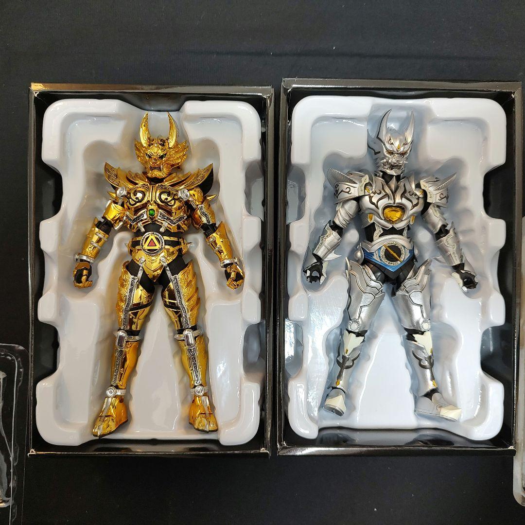 S.H.Figuarts 真骨彫製法 黄金騎士ガロ 冴島鋼牙　銀牙騎士ゼロ