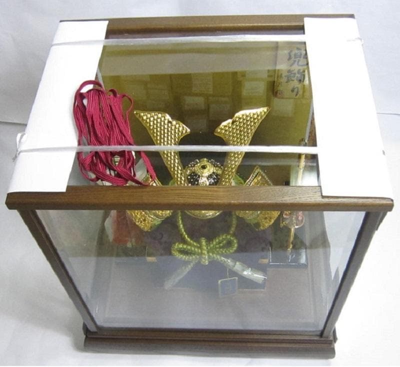 端午の節句 特選五月人形 上兜 8号正絹ケース飾り