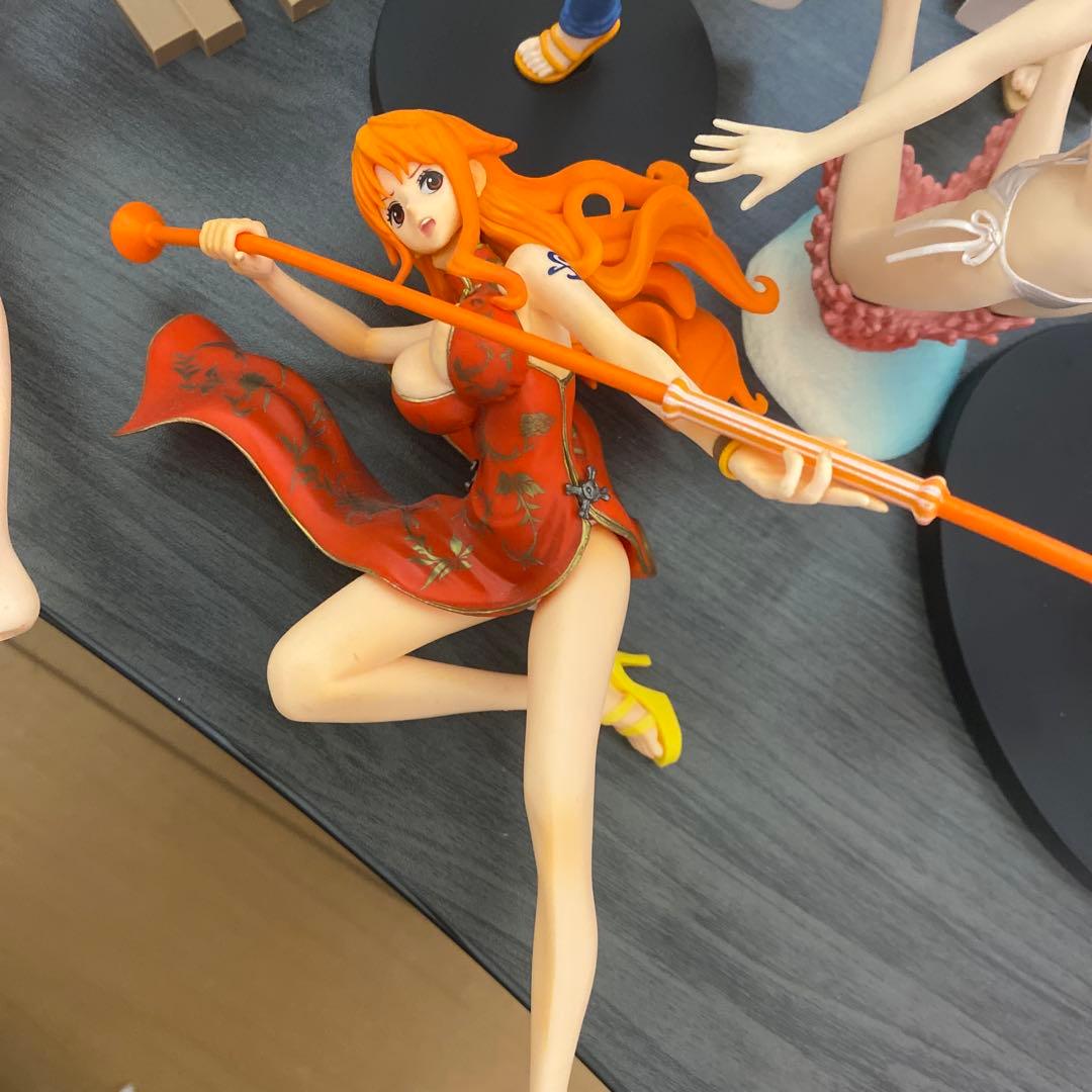 ワンピース・ナミ12体まとめ売り