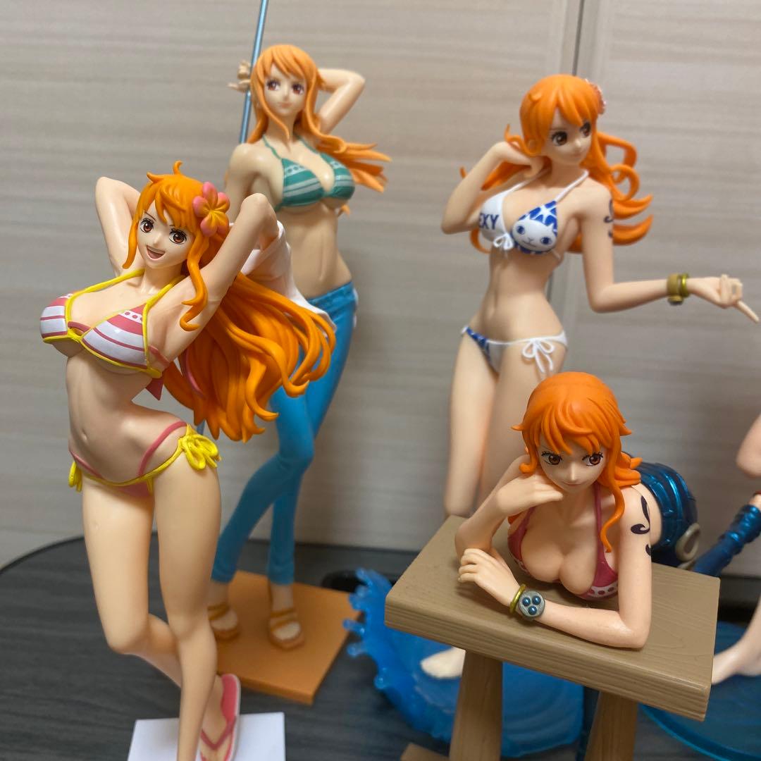 ワンピース・ナミ12体まとめ売り