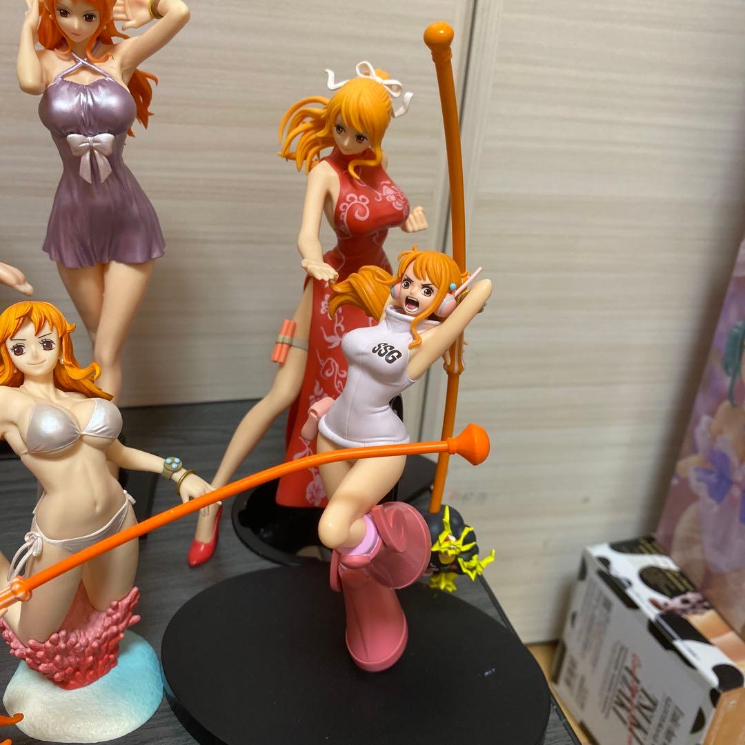 ワンピース・ナミ12体まとめ売り