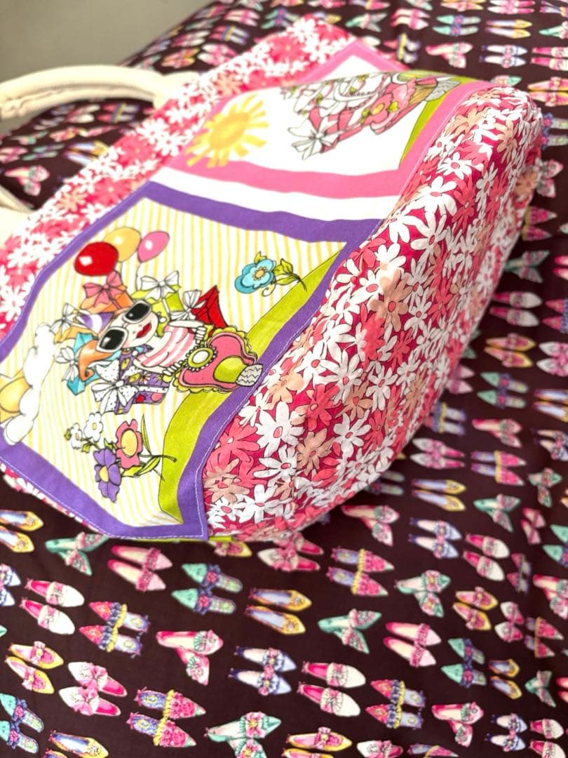 ロラライハリス ハンドメイド パネル トートバッグ - メルカリ