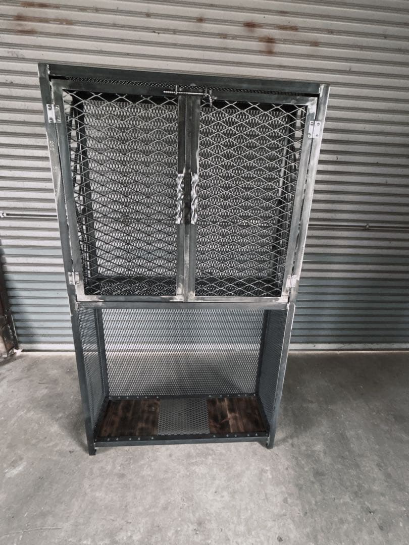 大幅お値下げ　アイアンキャビネット　ASE インダストリアル家具　デザイン家具