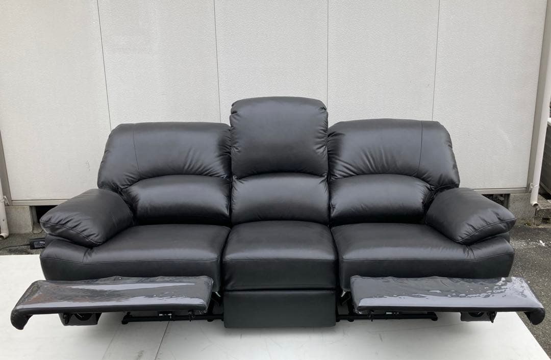値引しました。　電動リクライニングソファ　　定価15万円で購入　引き取り可