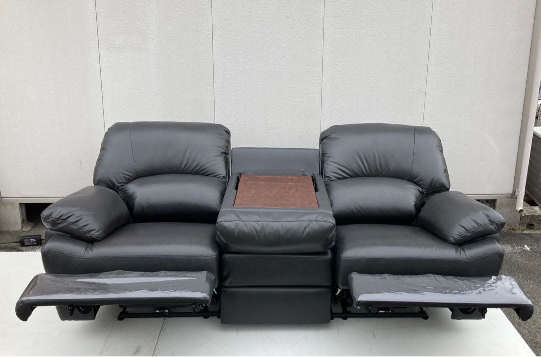 値引しました。　電動リクライニングソファ　　定価15万円で購入　引き取り可