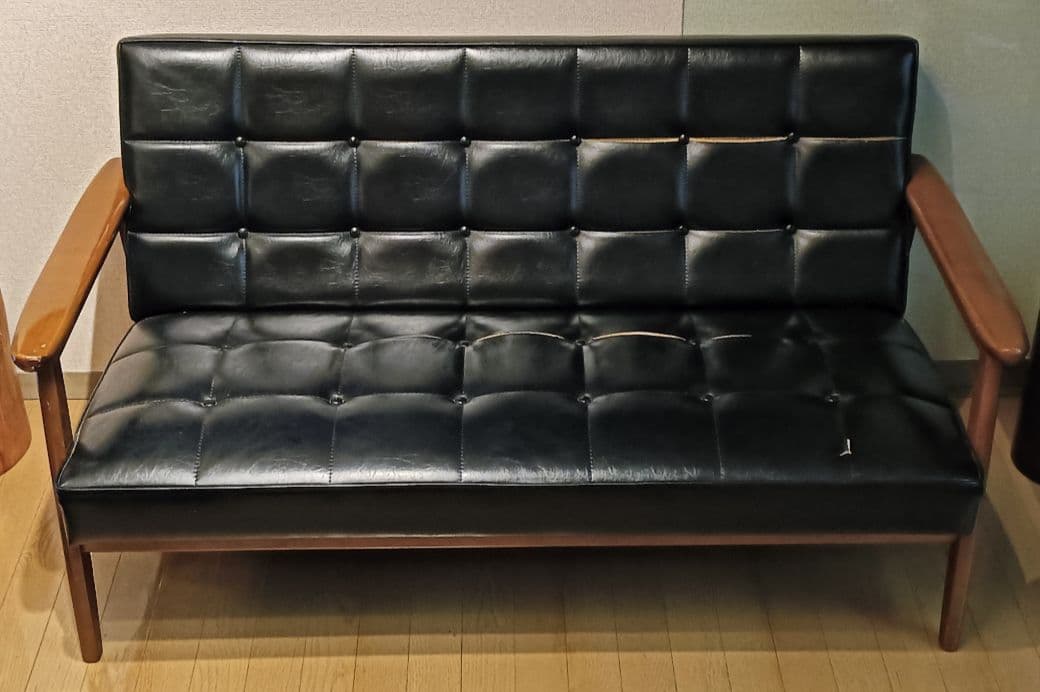 [定価87,450円]カリモク Kチェア レザーソファ 黒 2人掛け