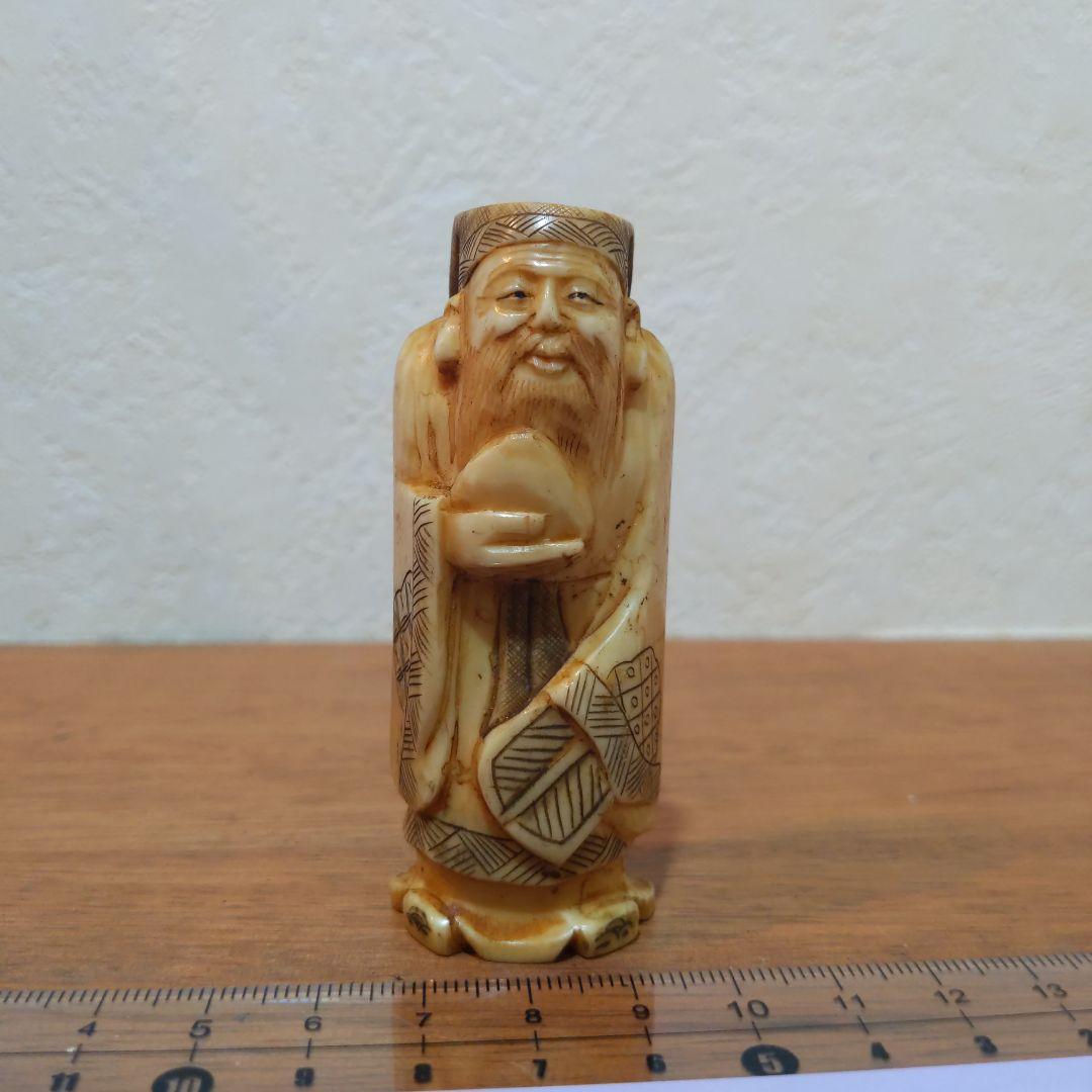 時代提げ物 七福神根付 天然素材 在銘【寿老人】高さ約7.6cm 重さ約50ｇ