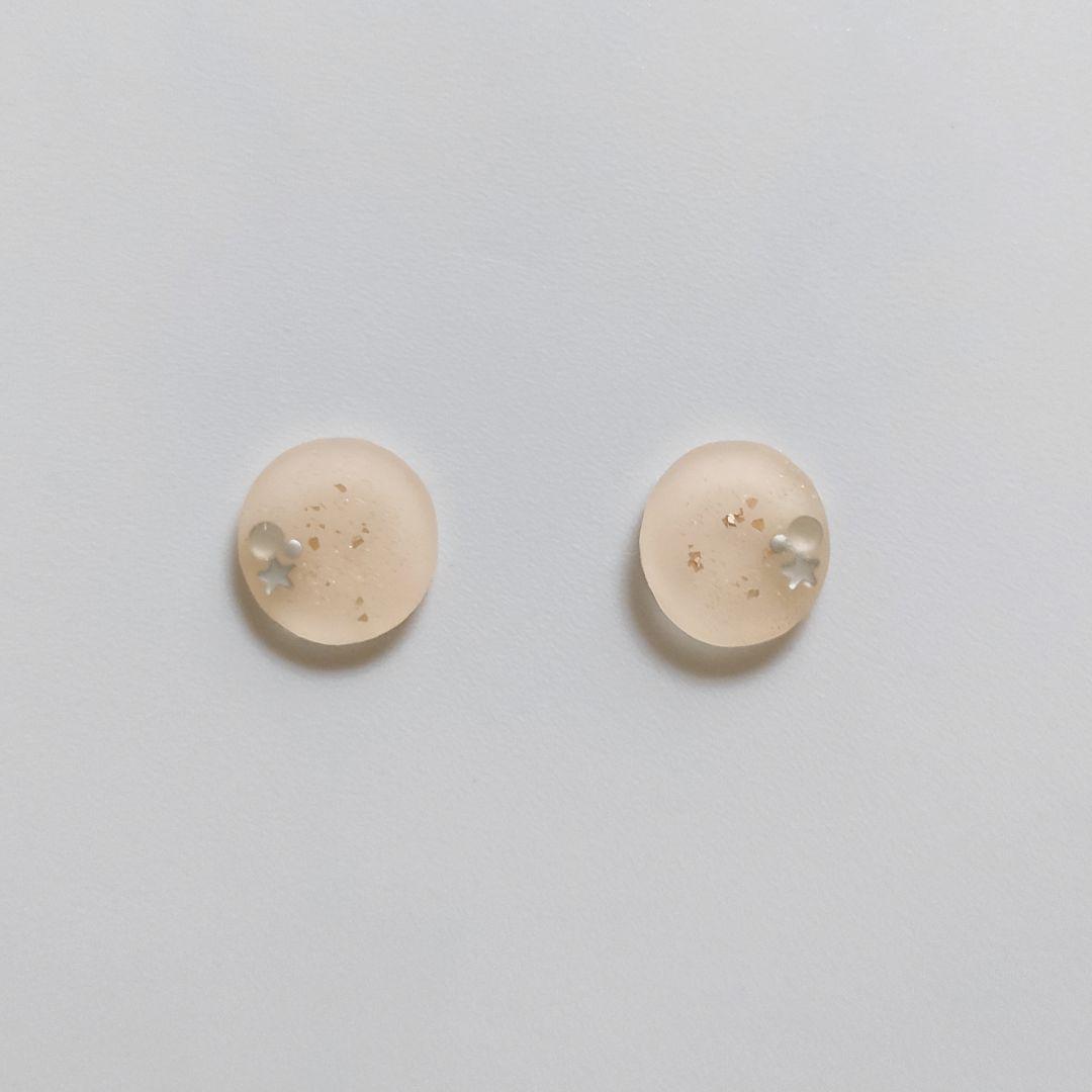 取引中　2way*ベージュと花柄レースのタッセルのピアス/イヤリング