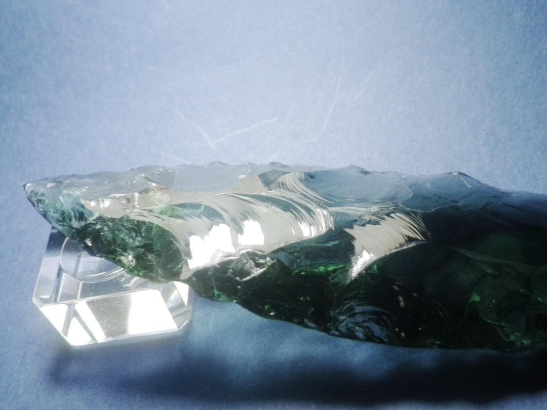 アンダラクリスタル 石器　 ２５１０２１－１