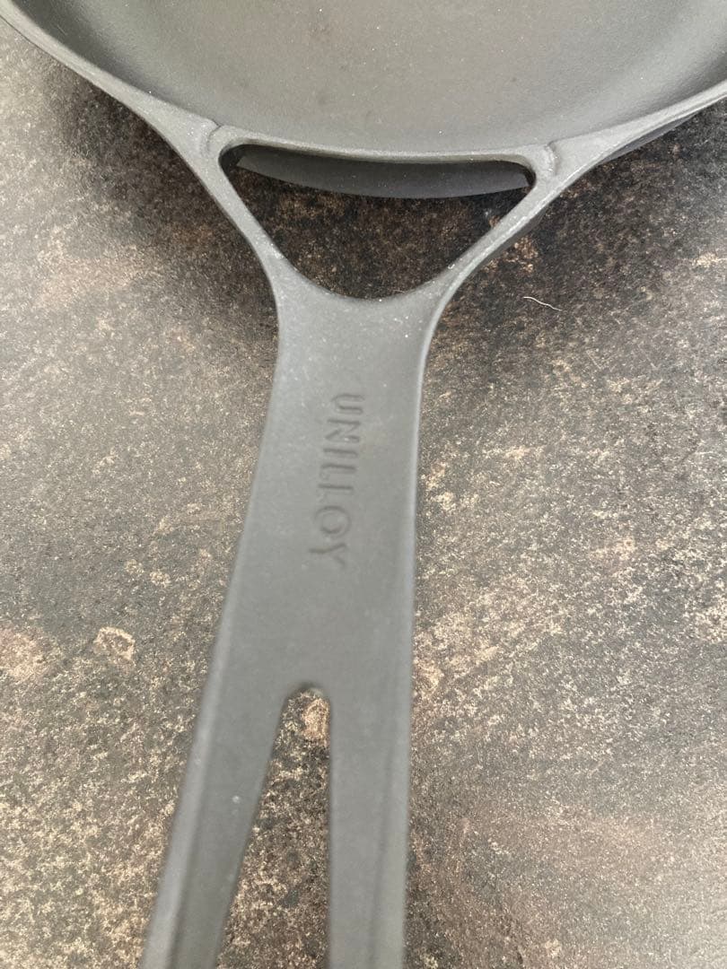 ユニロイ鋳鉄製フライパン 約26cm