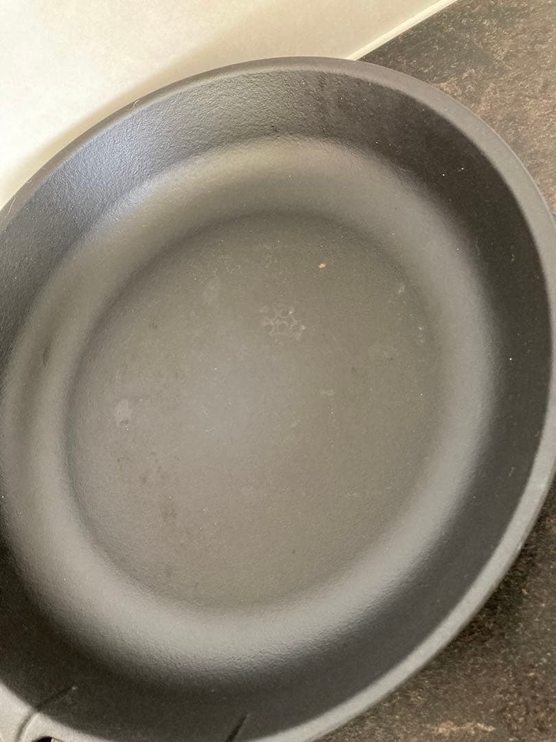 ユニロイ鋳鉄製フライパン 約26cm