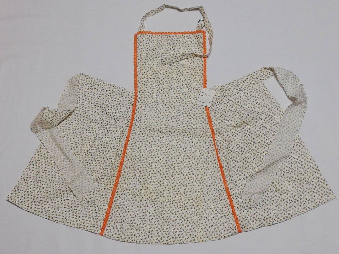 昭和レトロ 当時ものエプロン 小さめエプロン 三越百貨店 当時物 台所レトロ雑貨