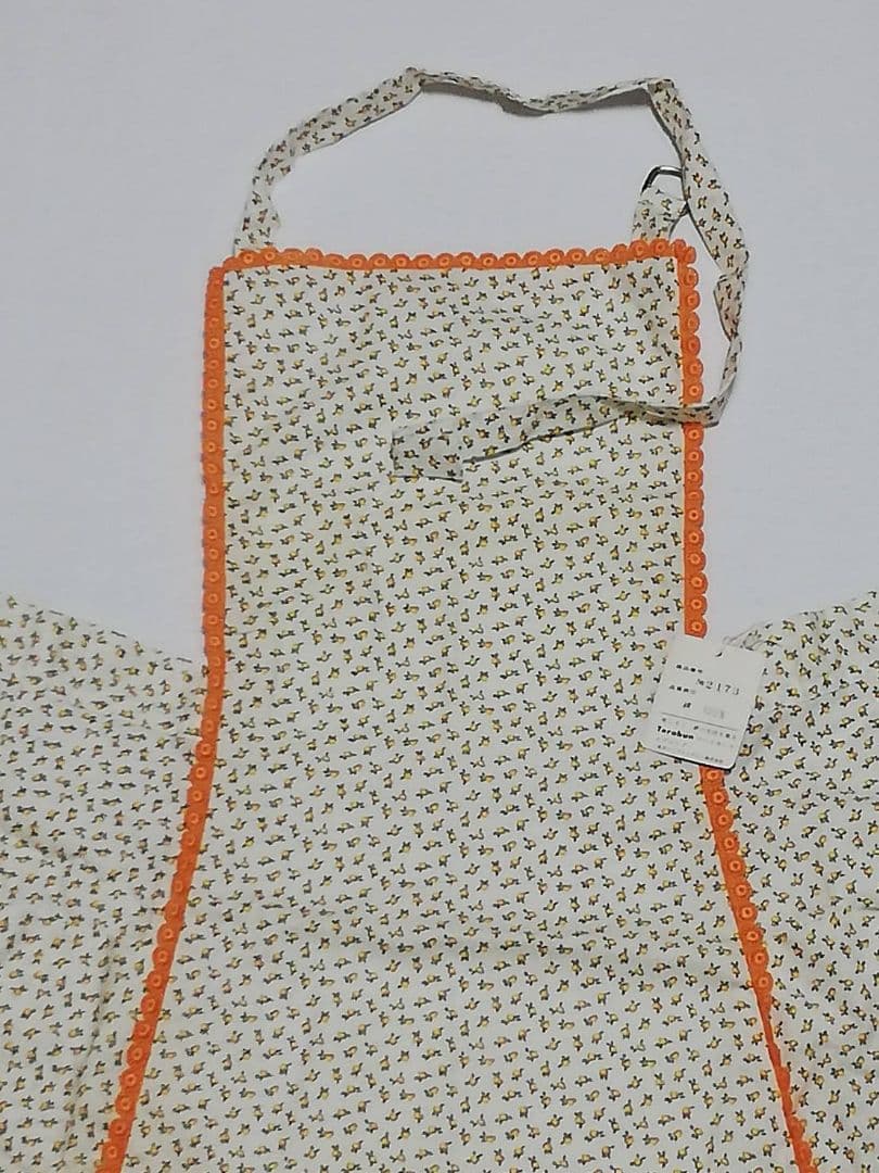 昭和レトロ 当時ものエプロン 小さめエプロン 三越百貨店 当時物 台所レトロ雑貨