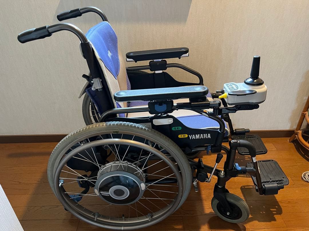 【美品】YAMAHA 軽量型電動車椅子　JWアクティブ　バッテリー2個　充電器付