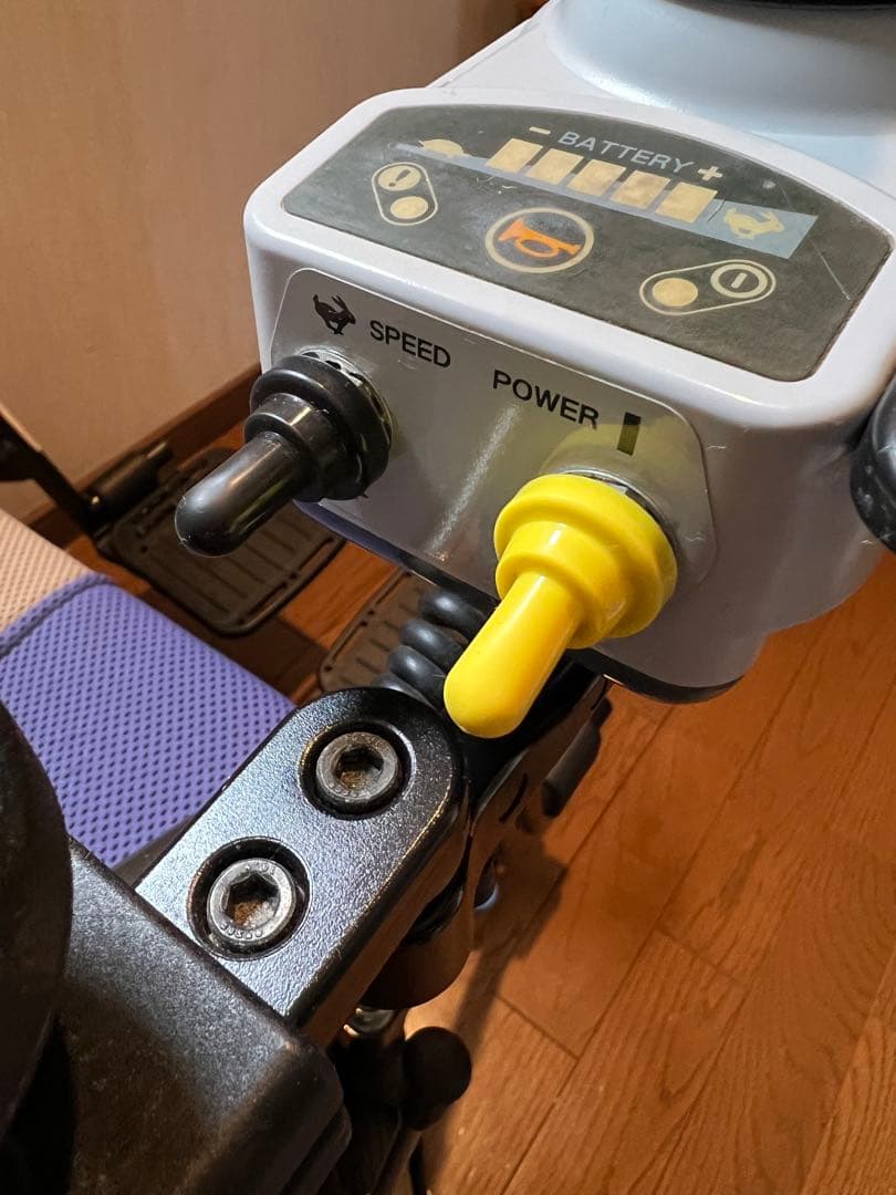 【美品】YAMAHA 軽量型電動車椅子　JWアクティブ　バッテリー2個　充電器付