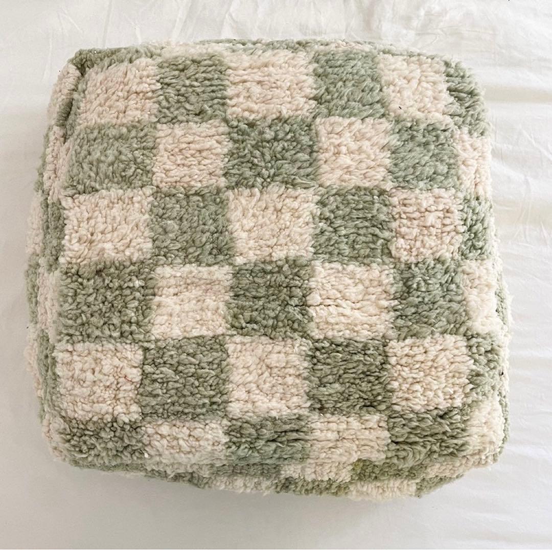 ヴィンテージベニワレンのチェック柄プフ