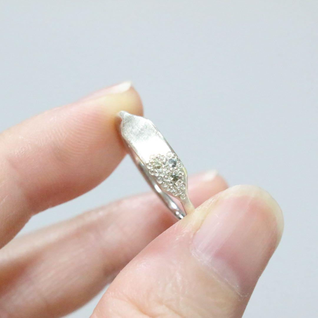 サファイアミル打ち留めシルバープレートデザインリング約12号