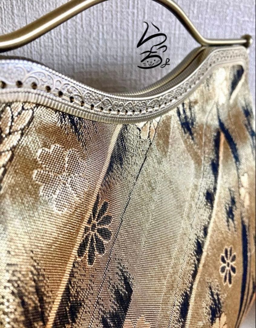 帯リメイク 金×花 変わりがま口バッグ