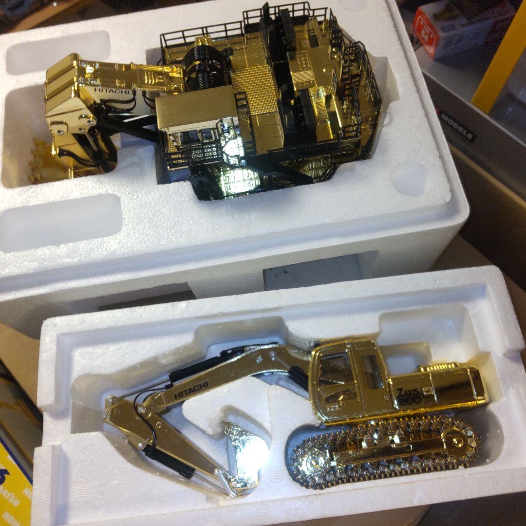 日立建機　HITACHI ZAXIS 200 EX8000 ゴールド仕様