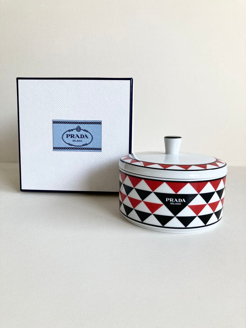 未使用 PRADA ポーセリン アクセサリー ジュエリー ケース 陶器 - メルカリ