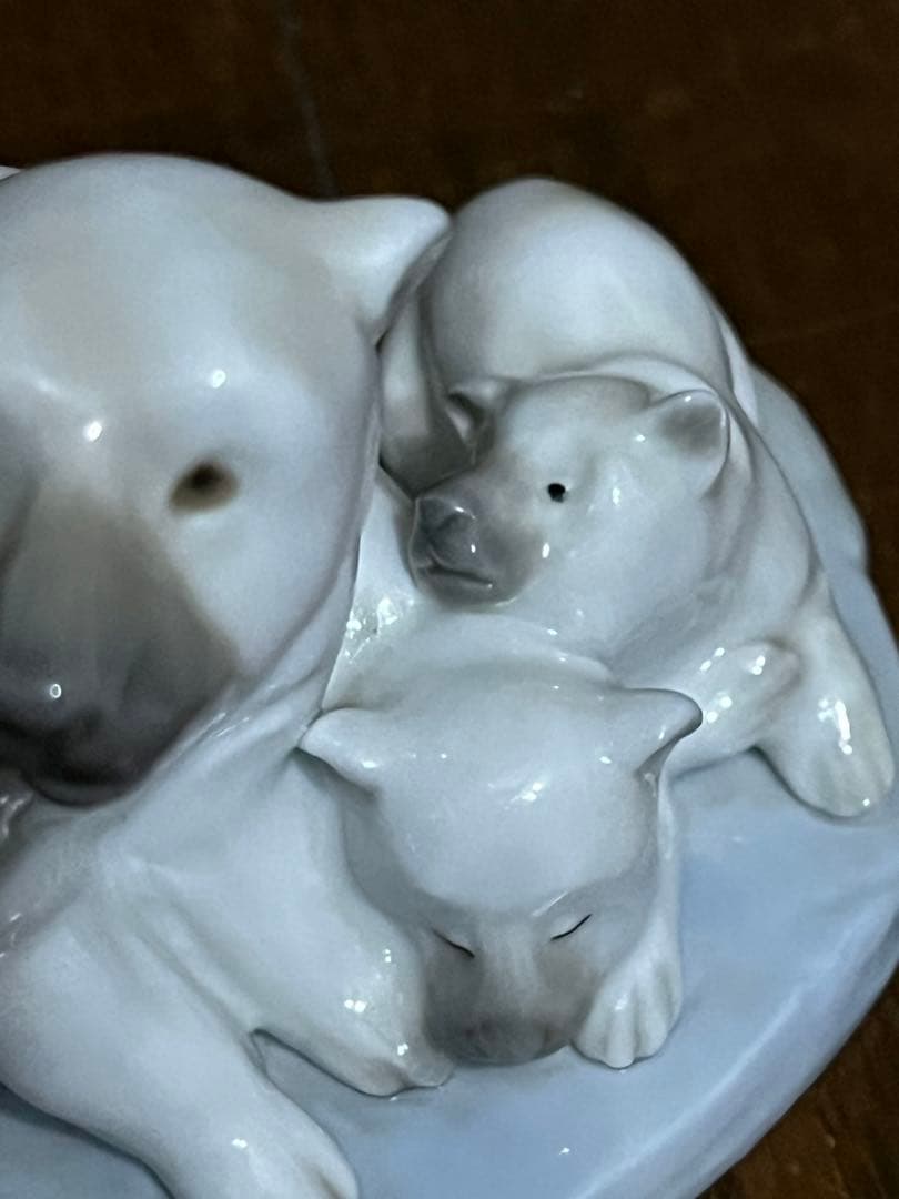 リヤドロ　シロクマ