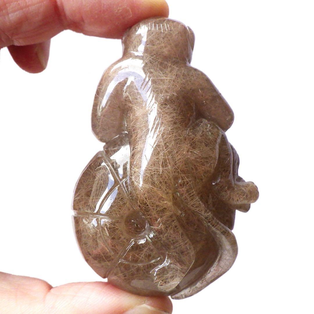 天然石ルチルクォーツブラウン猿彫刻4
