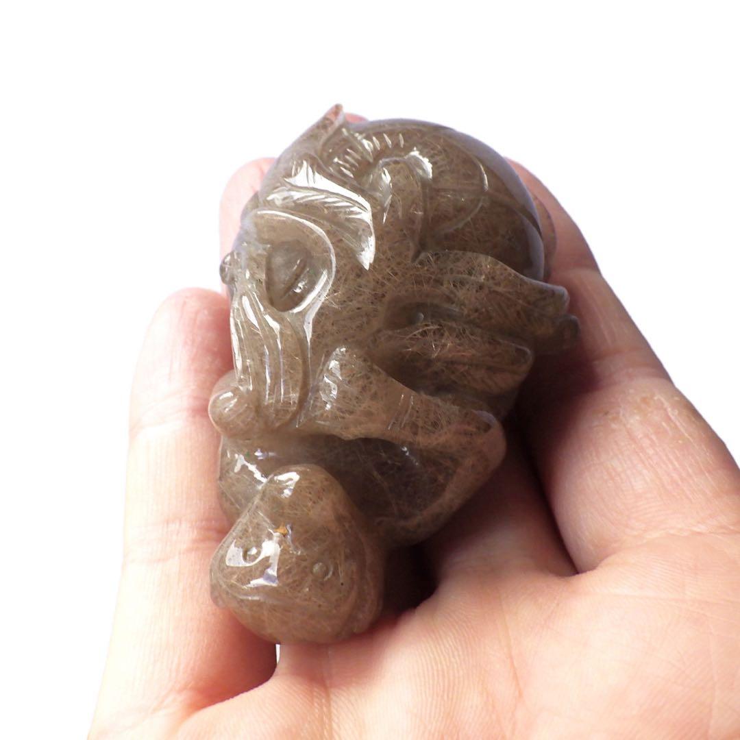 天然石ルチルクォーツブラウン猿彫刻4
