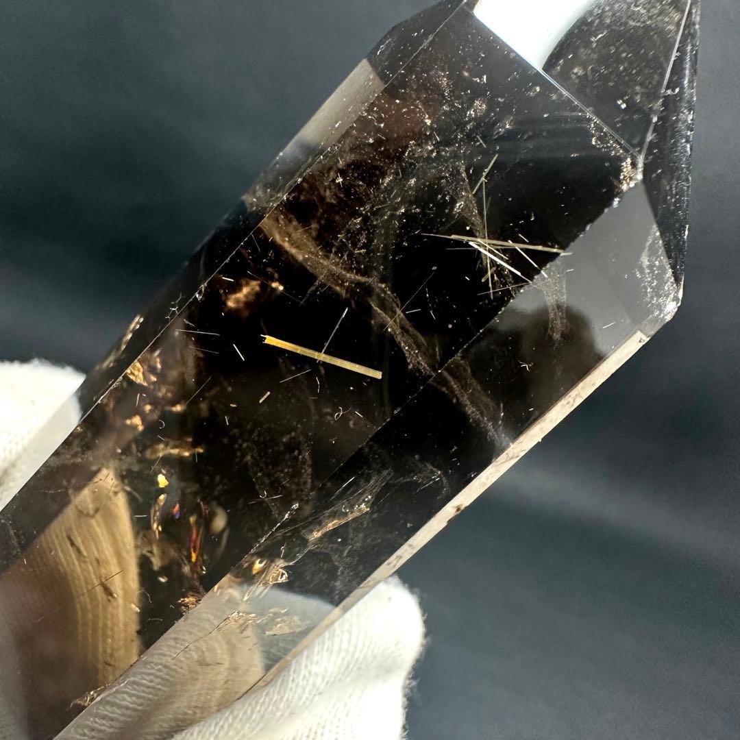 【金運· 魔除 】ゴールドルチル ☆虹☆スモーキークォーツダブルポイントA948