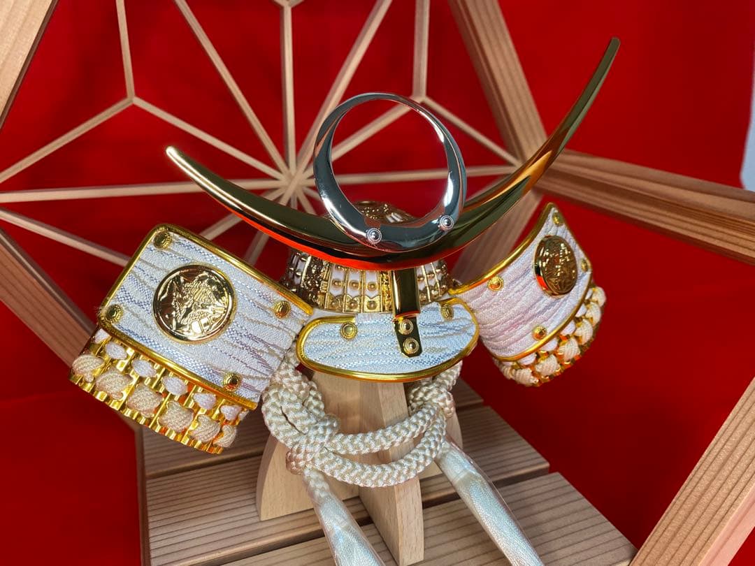 上杉謙信公之兜　東京久月　五月人形　兜飾り　秋田杉　加茂　組子細工