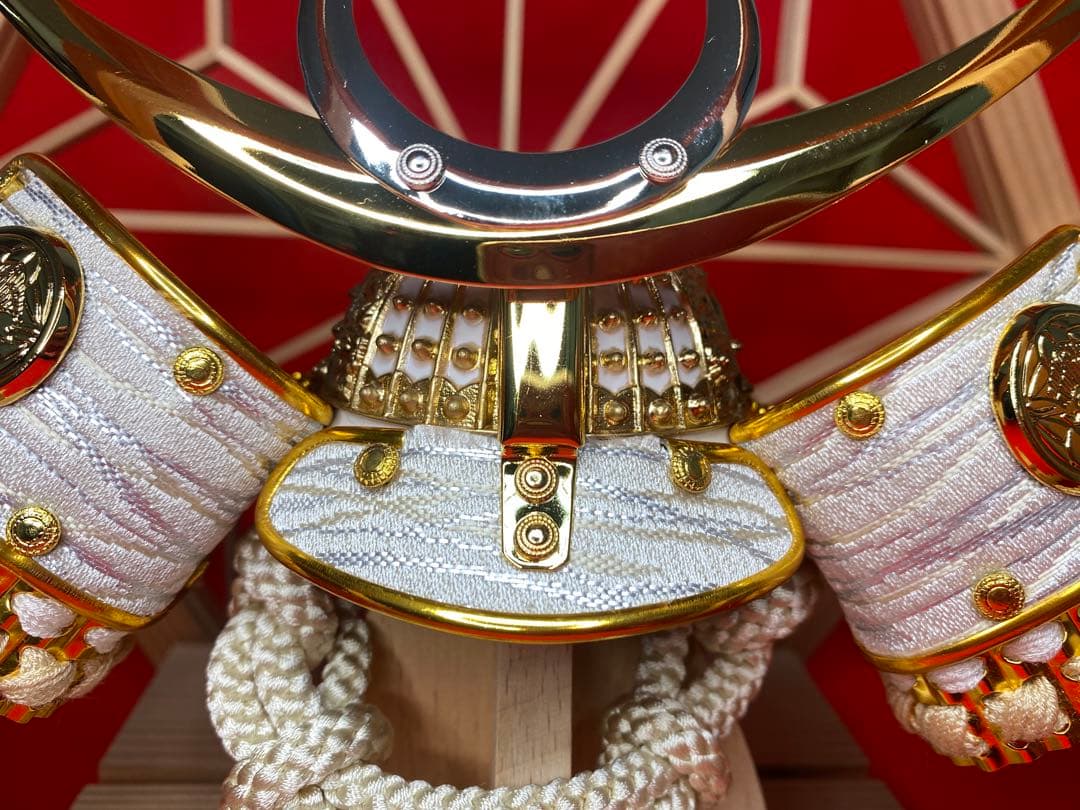 上杉謙信公之兜　東京久月　五月人形　兜飾り　秋田杉　加茂　組子細工