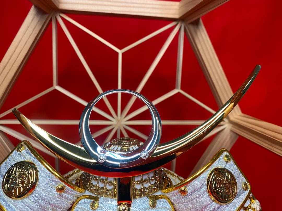 上杉謙信公之兜　東京久月　五月人形　兜飾り　秋田杉　加茂　組子細工