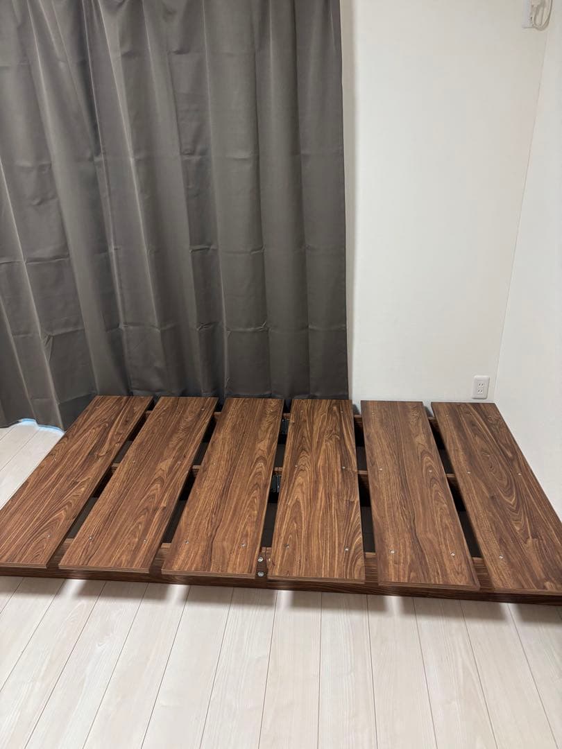 【引き取り限定】 LOWYA 木目調ローベッドフレーム シングル セミダブル