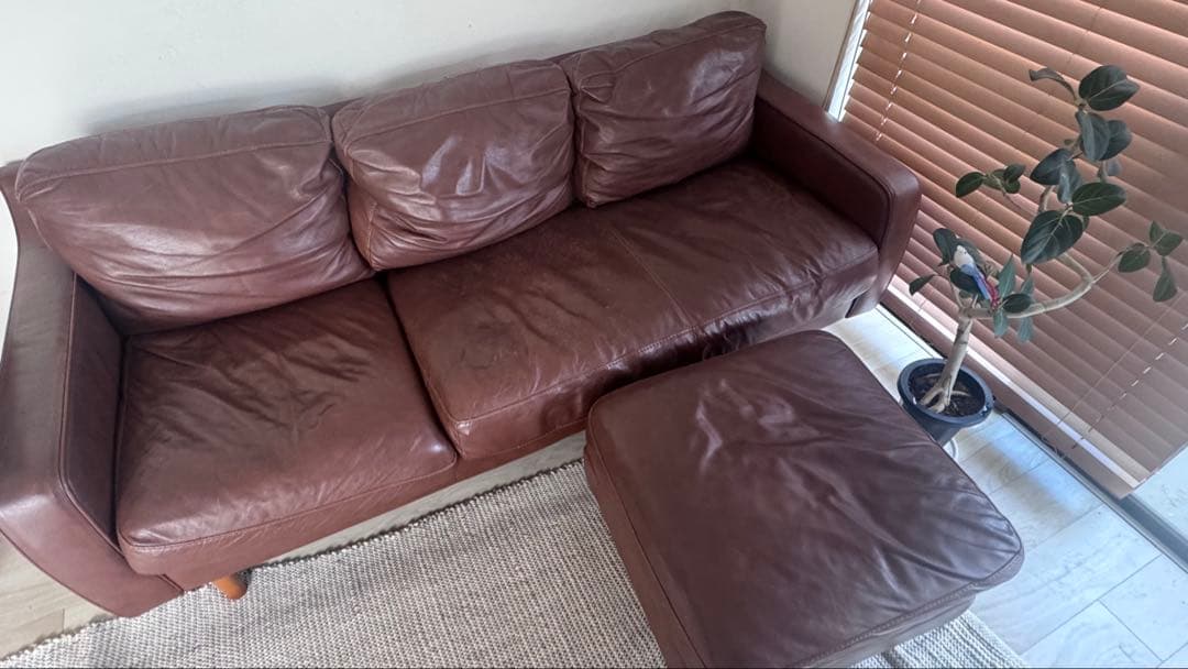 KEYUCAブラウン レザーソファ