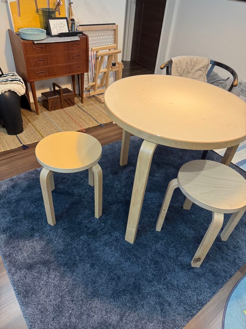 ほぼ新品　artek スツール E60 クレイ　4本脚
