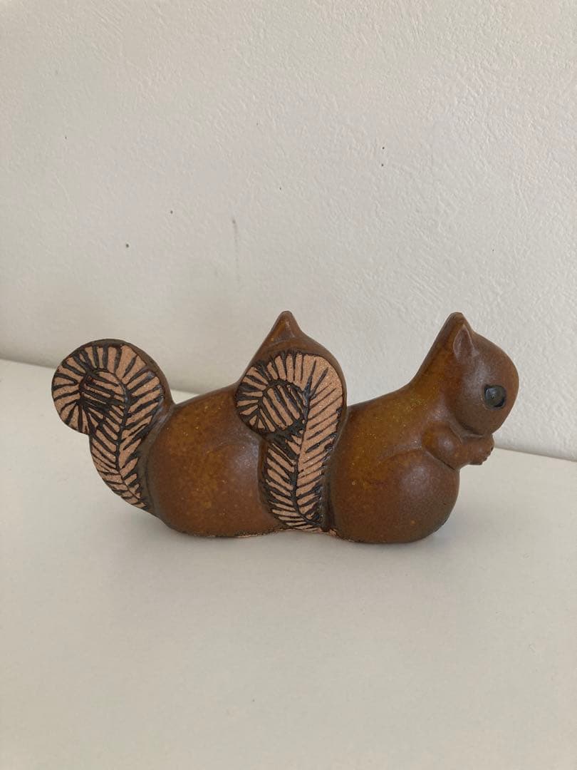 リサラーソン リス Lisa Larson