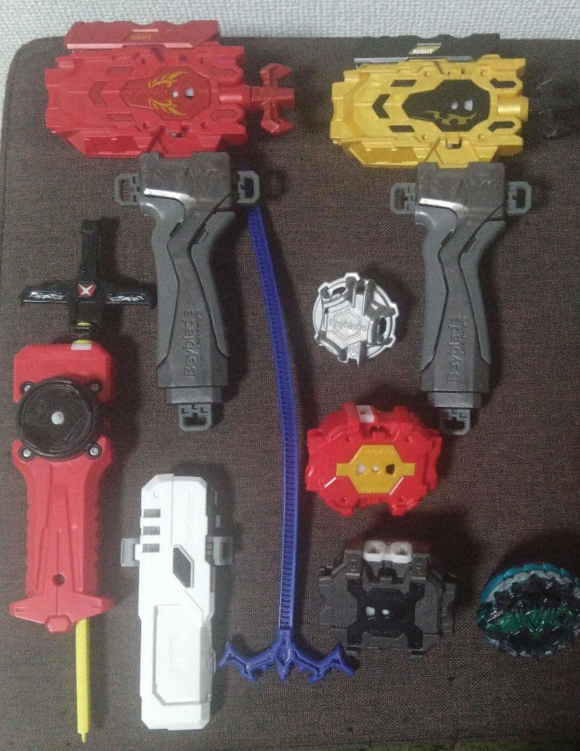 ベイブレード まとめ売り ジャンク - メルカリ